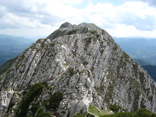 The main ridge of the Piatra Craiului, a long limestone blade